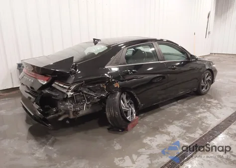 2024 Hyundai Elantra Sel z USA, uszkodzony, nr VIN KMHLS4DG5RU778835